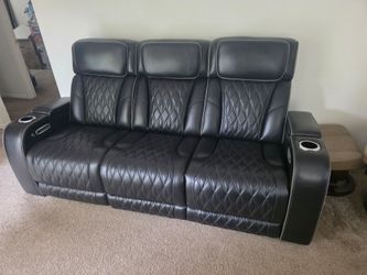 LIKE NEW - Ashley Boyington Power Reclining Theater Sofa (Massage & Heat)
Price: $1,500 (OBO - Or Best Offer)