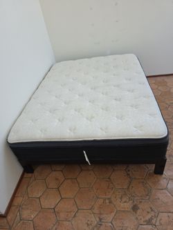 Queen size bed and frame