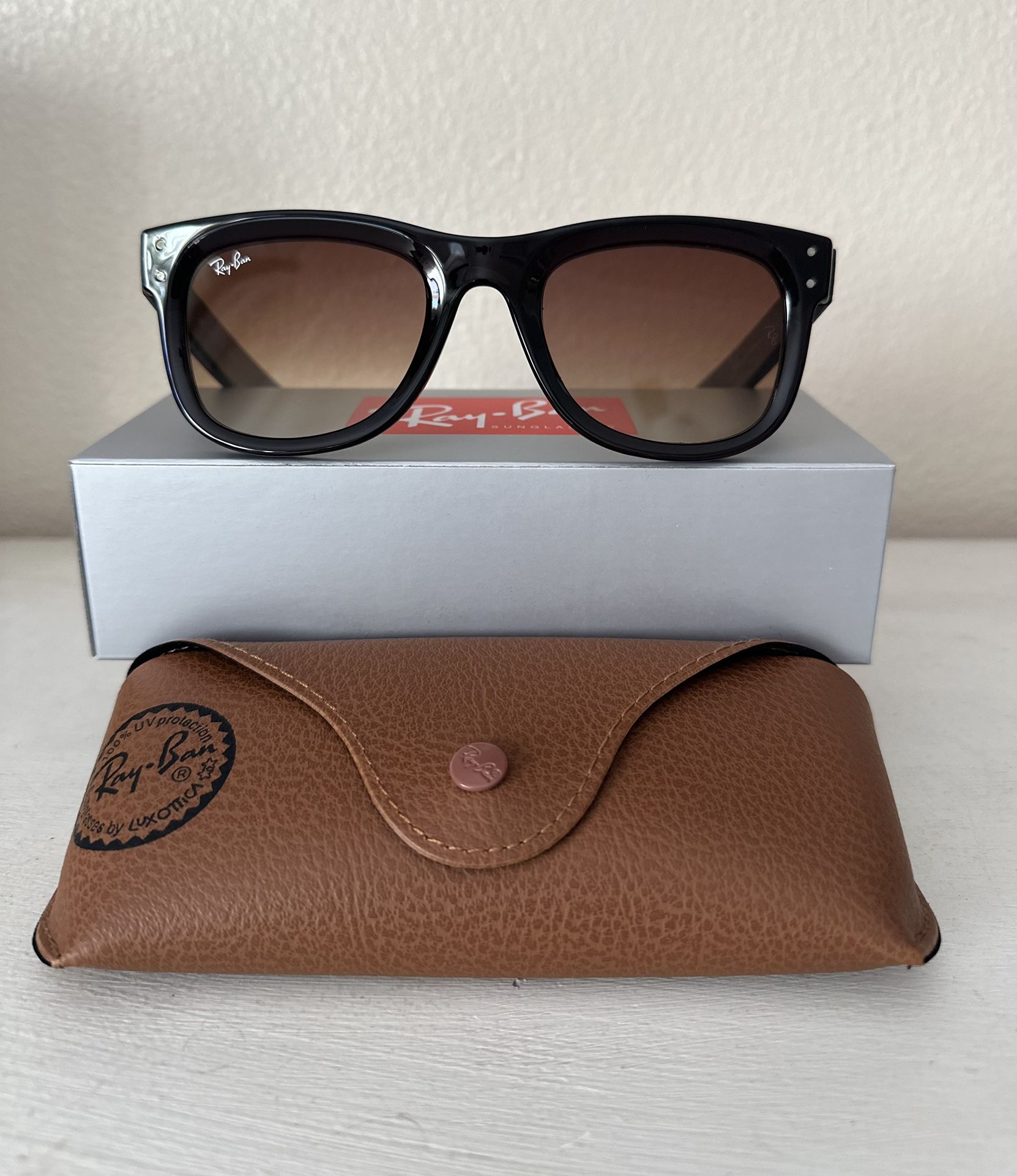 New Rayan Reverse Wayfarers Sunglasses 🕶️