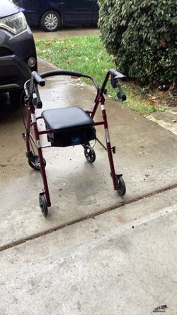 Walker super light easy to carry involved almost new excellent condition