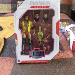 WWF WWE NEW ULTIMATE RAZOR RAMON WITH INTERCONTINENTAL CHAMPIONSHIP BELT WRESTLEING FIGUREINE