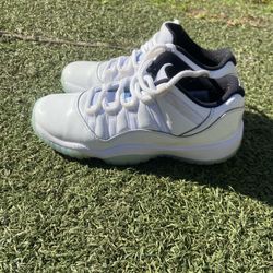 Air Jordan 11 Retro Low Legend Blue Size  6.5Y