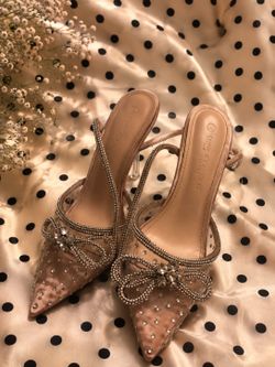 Size 8 1/2 heel