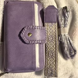 NEW Lavender Crossbody Wallet with Wrist Strap 