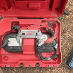 MILWAUKEE BAND SAW