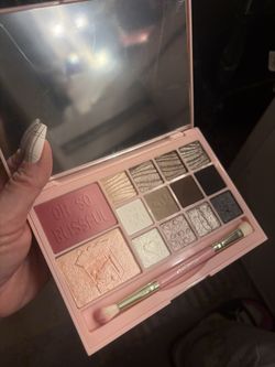 P. Louis Breakfast Pallet 