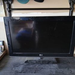 32 Inch LG Flat-screen Tv