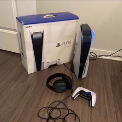 Ps5 With Controller And Cords Great Condition