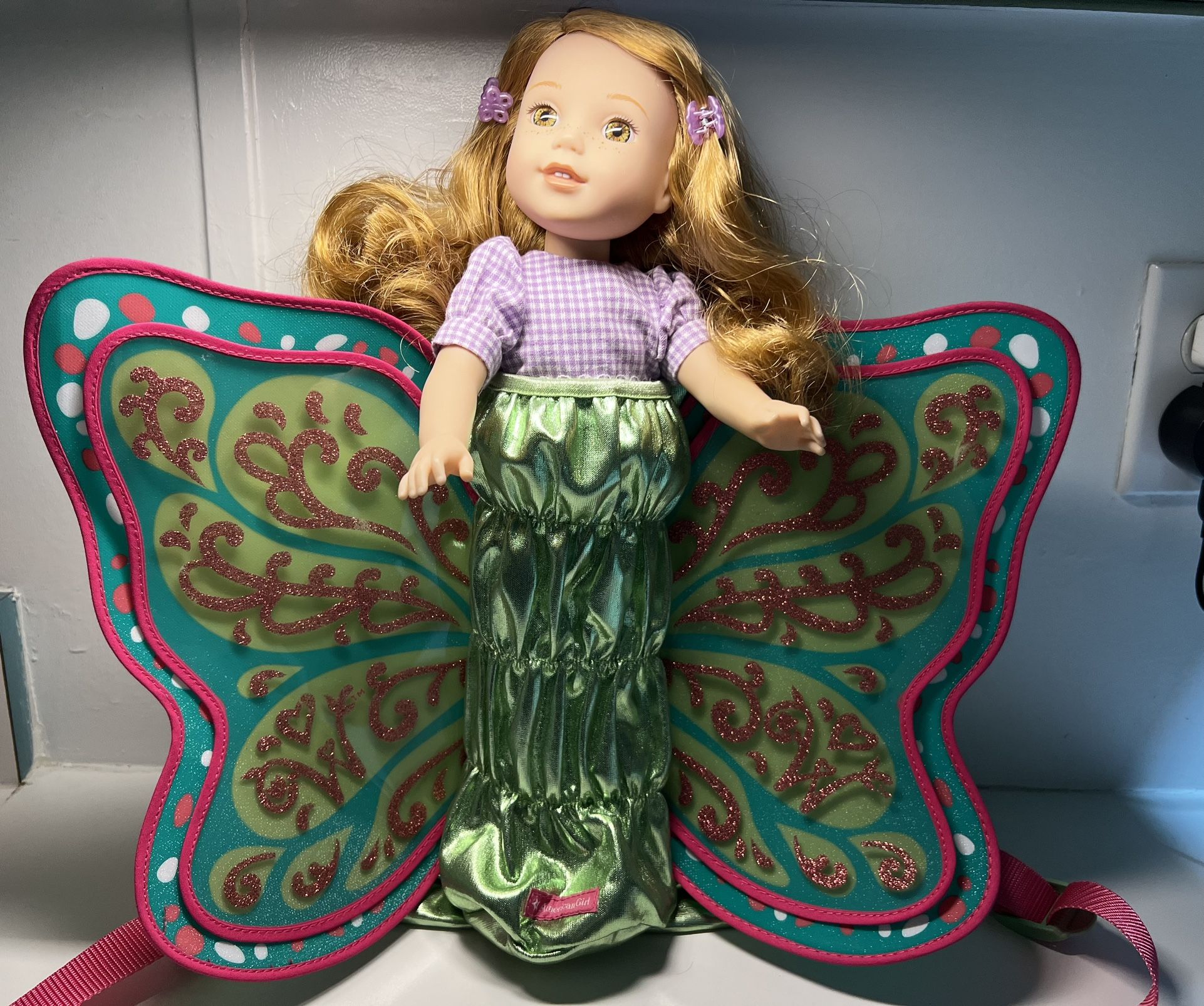 American Girl Wellie Wishers Willa 14" Doll blond Hair hazzel Eyes Freckles, American Girl Wellie Wishers Flutter Wing Butterfly Doll Carri Backpack 