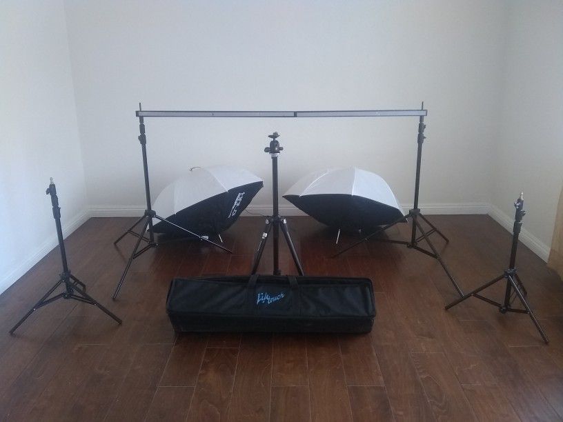 Set of "Life touch" photography lighting tripods excellent condition