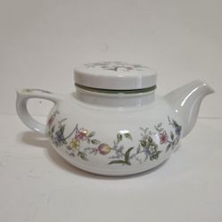 Vintage Andrea by Sadek porcelain personal teapot