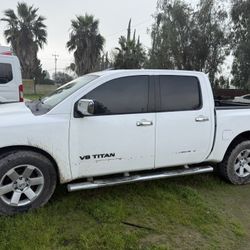 Nissan Titan Work Truck 
