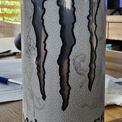 Ultra Zero Monster energy drinks