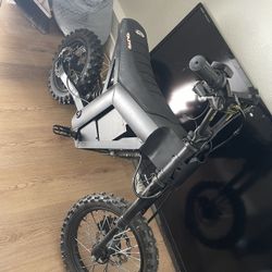 Tuttio DirtBike