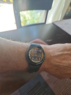 SAMSUNG Galaxy Watch 5 40mm Bluetooth Smartwatch - Gray (US Version)