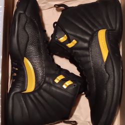 Jordan 12’s Black Taxi Size 13