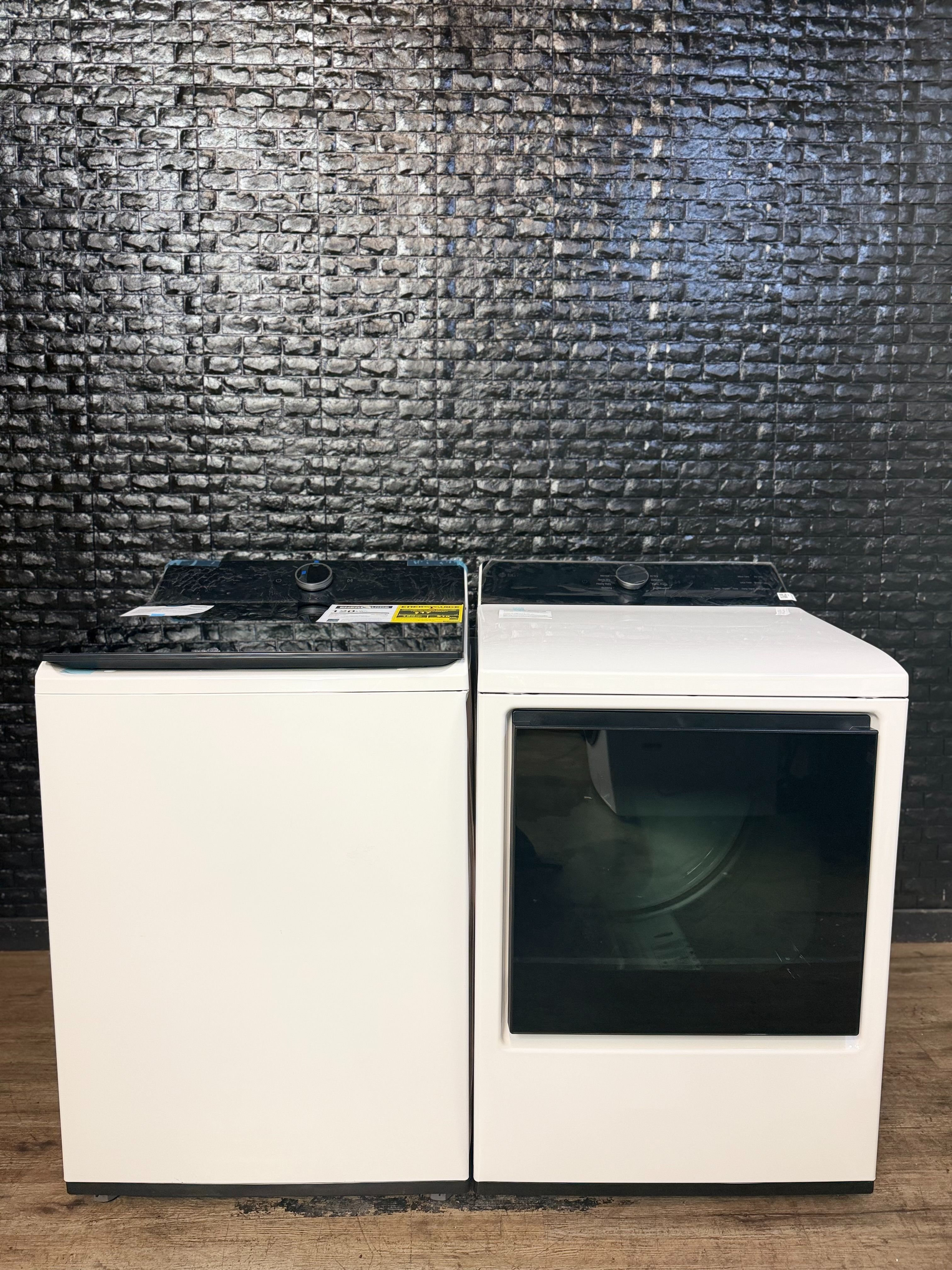 LG WASHER & DRYER SET w/WARRANTY! R3133A, R2899A