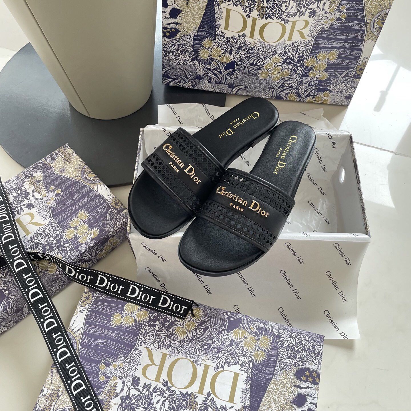 Dior hollow flat slippers spring leather size 6.5