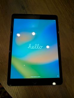 Apple iPad (7th gen)