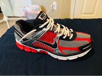 nike vomero 5's