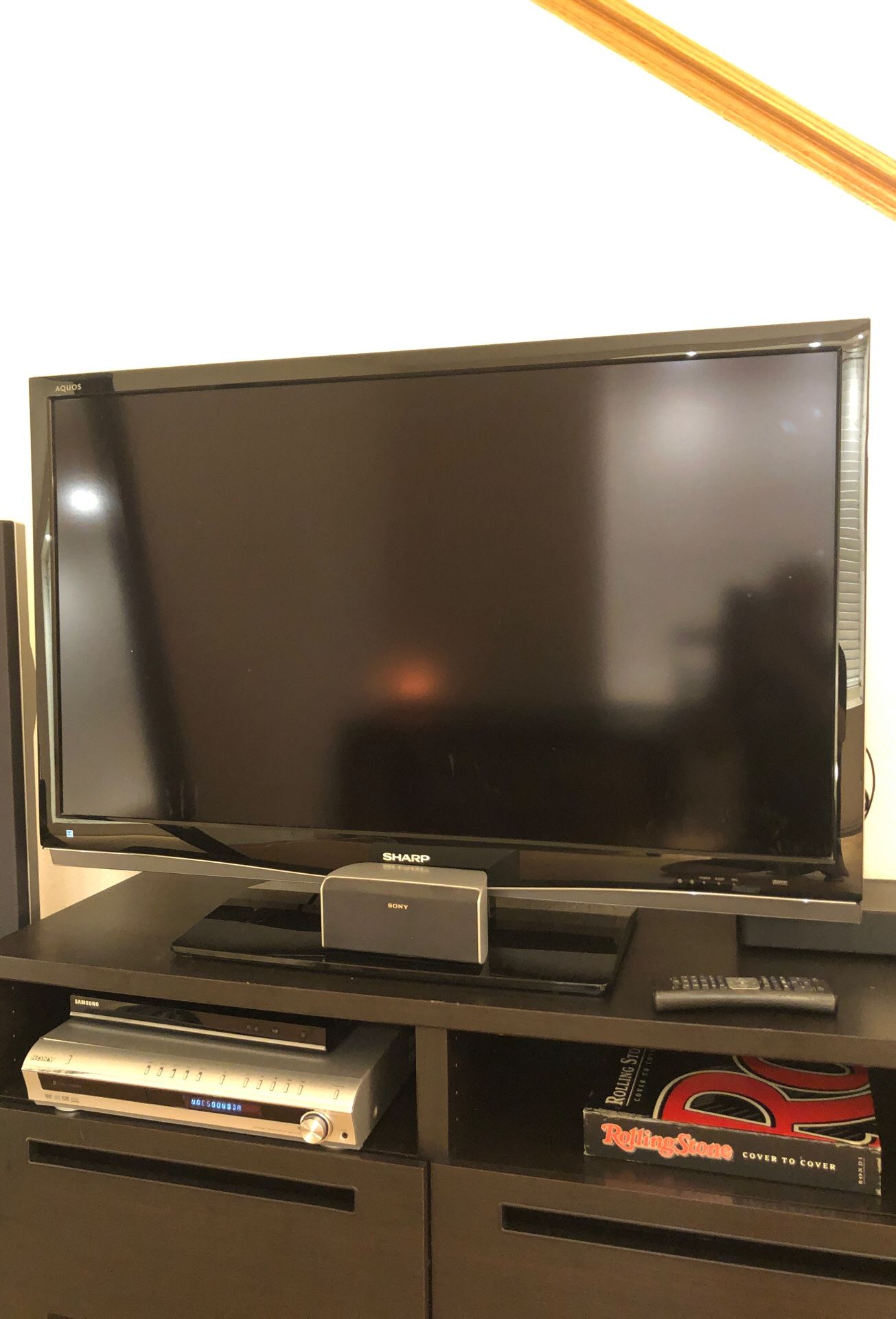 46” Sharp Aquos LCD HDTV, HD TV 1080p