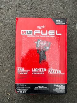 Milwaukee 3/8 Stubby Impact Wrench