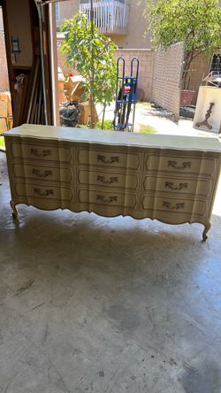 Providence Antique French Providence Bedroom set