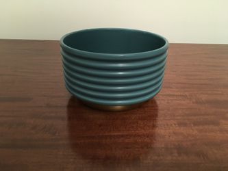 Green Round Planter (Free Delivery In 5 City’s In 3 Cty)
