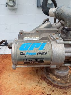 Diesel fuel tank plus pump hose everything