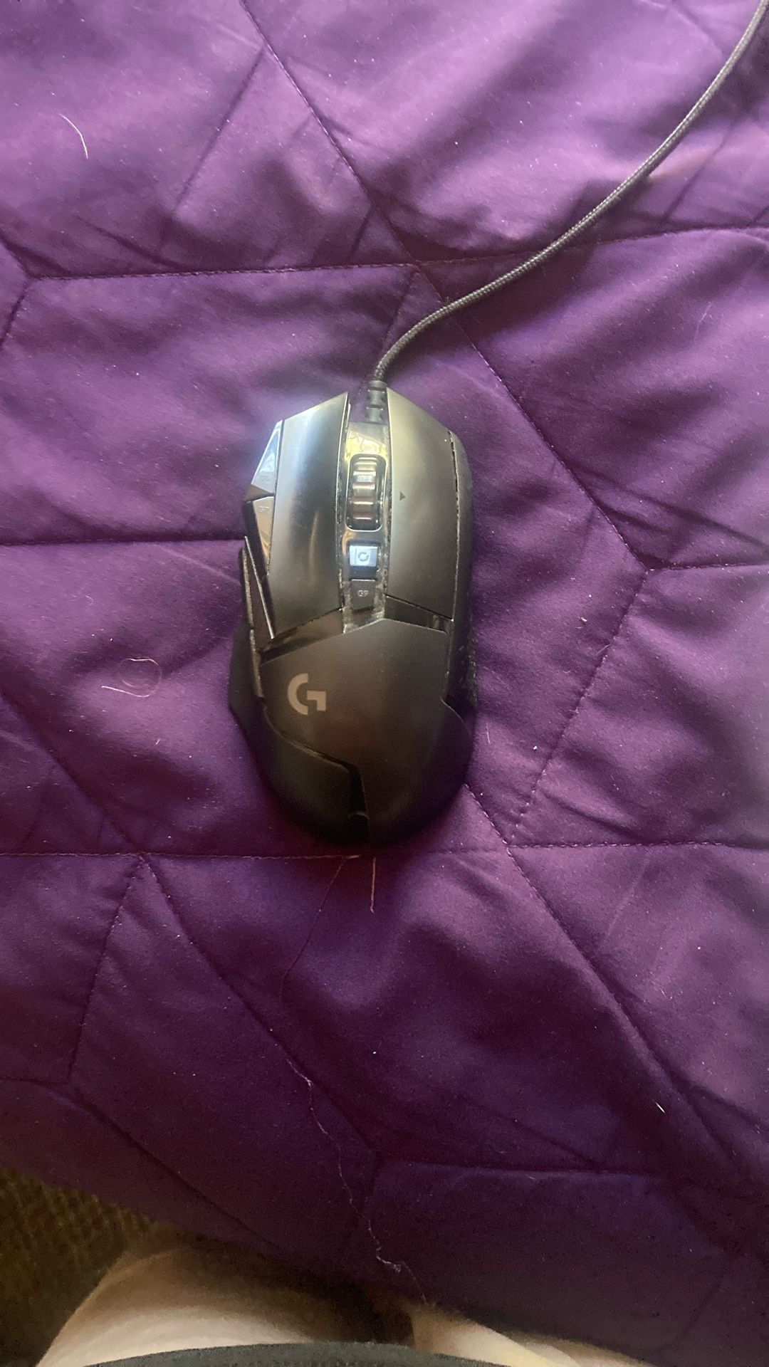 logitech g502 (no mouse weights included)
