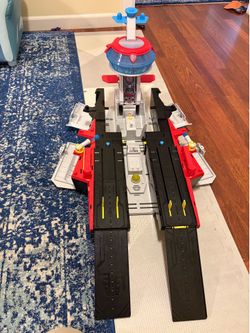 PAW Patrol: The Mighty Movie, Transforming Aircraft Carrier HQ Playset