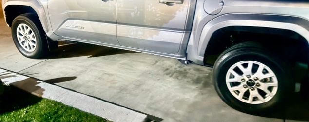 Tacoma 2024 take offs - Rims and tires