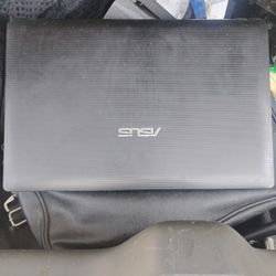 Asus Model X54c.     Like New 