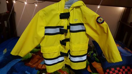 Oshkosh rain coat size 6