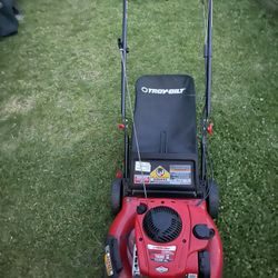 Troy -bolt  Tb200 Self Propelled 
