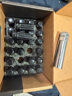 Lug but kit extended black