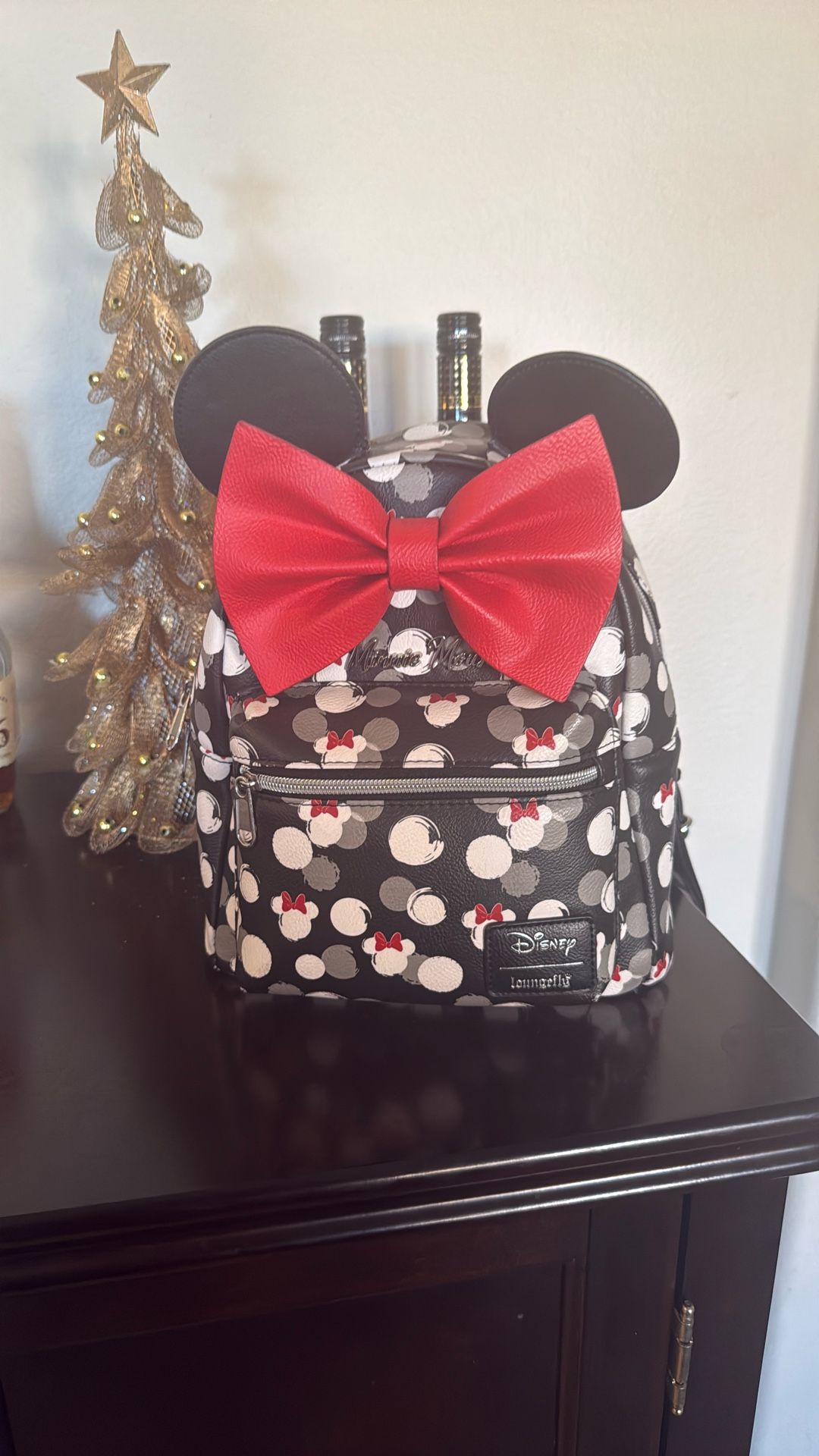 Disney Loungefly Minie backpack π