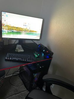 Pc and monitor setup