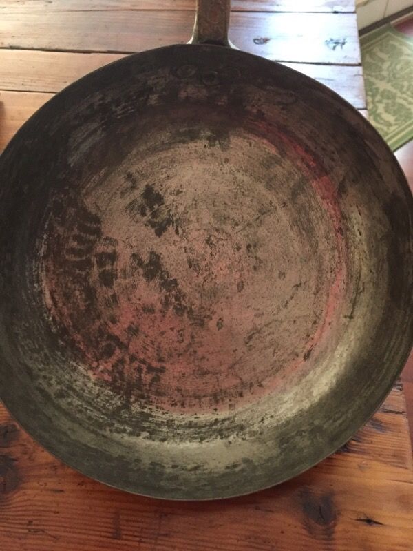 Vintage set of 6 copper pans
