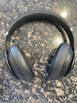 Beats Solo 4