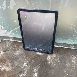  iPad 11 (A16) 128 GB- Wifi only- blue- No Keyboard Included. 
