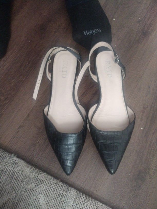 Size 5 Wide Fit Cute Flats