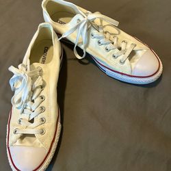 2019 White Converse All Stars (Men’s Size 10)