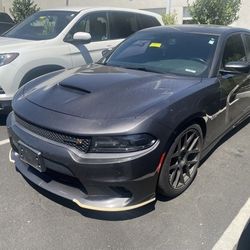 2018 Dodge Charger. 9I6-585-II98