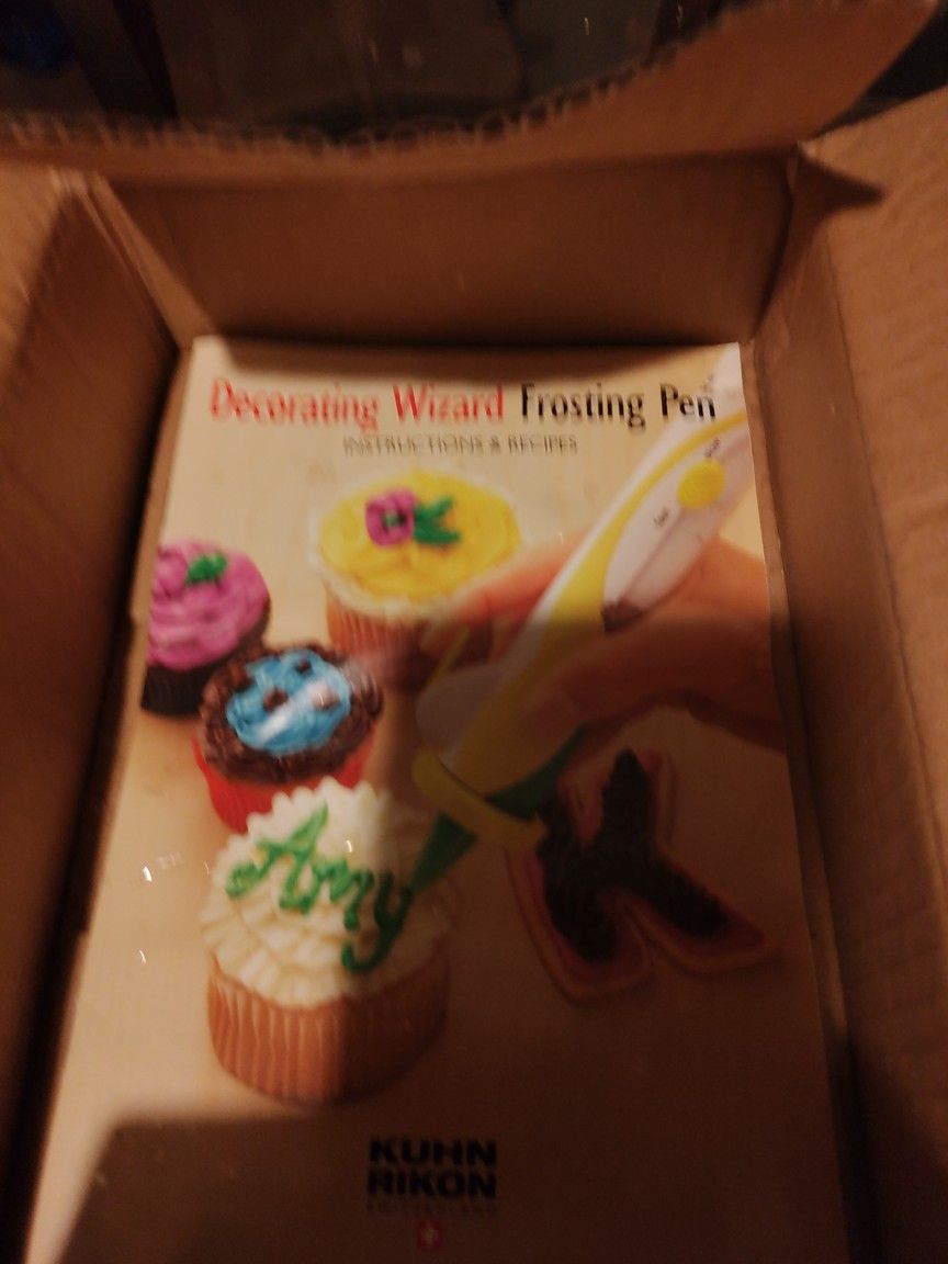 Decorating Wizard Frosting Pen