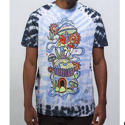 NWT New Men’s M Zumiez Your Highness Gnome Home Tie Dye T-Shirt Tee Mushrooms 