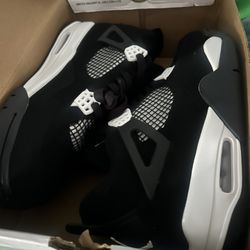 Jordan Retro 4 