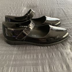Mephisto Black Air Jet Mary Jane Flats ( 8 1/2)