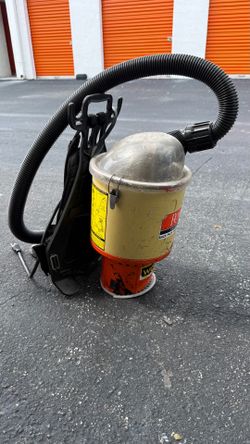 Backpack vacuum