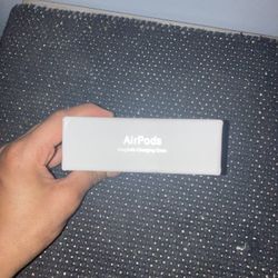 AirPods 3 Mag Safe Charging Case